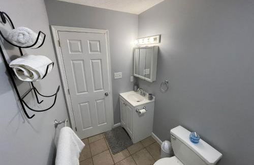 Spacious Pocono Home with Hot Tub and Fire Pit - Foto 19