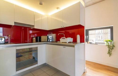 City SuperHost - Beautiful Canal Facing Apartment - Foto 12