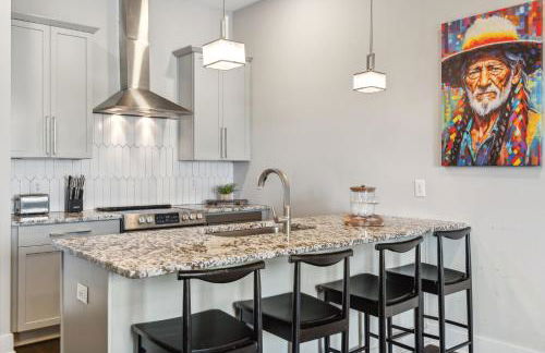 Country Music Themed Goodrich Ave by SkyRun Nashville - Foto 41