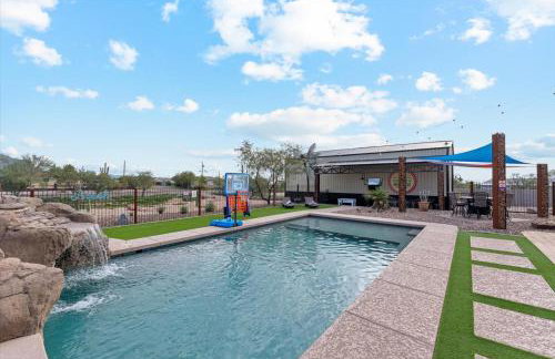 Dutchman Copper Ranch - Rooftop patio, Heated pool, Mtn Views, Waterslide - Foto 48