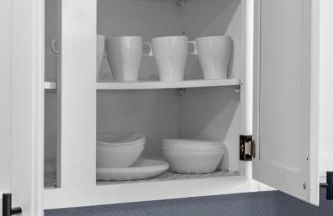 3 Bed 2 Bath Newly Furnished - Available Now - Photo 8