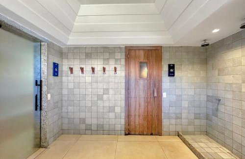 Condomínio Clube - Qto com cozinha - Ar condicionado - Foto 20