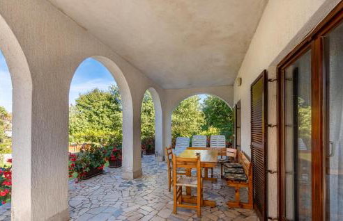 Awesome Apartment In Malinska With Wifi - Foto 8