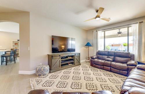 Putting Green, Pool Table! West Valley Family Home - Foto 9