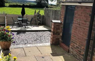 Quaint house in a beautiful rural setting - Foto 9