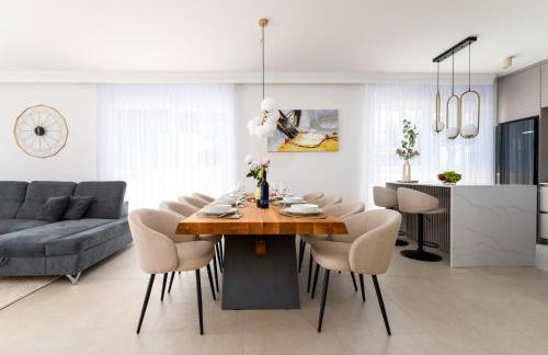 Villa Mirakul, new modern villa with swimming pool, close to the beach, children playroom, quiet area- by TRAVELER tourist agency Krk - ID 2680 - Foto 20