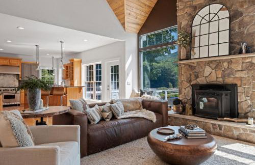 Luxury Riverfront Retreat Hot Tub, Game Room, Gym - Foto 6