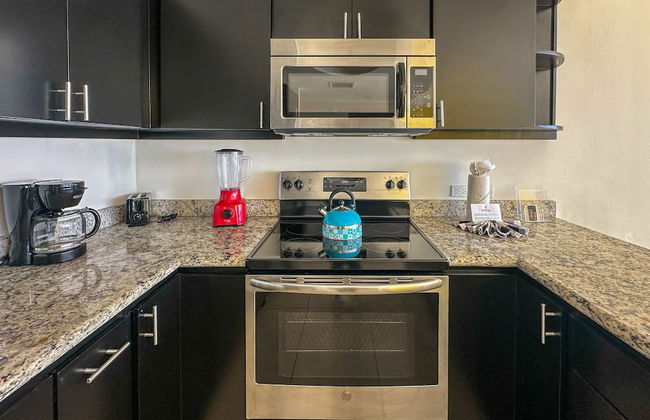 2BR Sunset Escape for Families - Foto 15