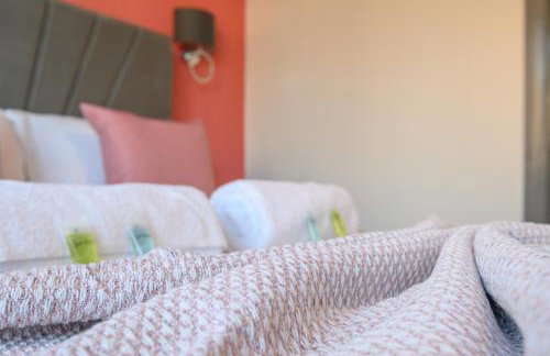 Leeds Stay Private En-Suite Room Shared Kitchen - Pass the Keys - Photo 8