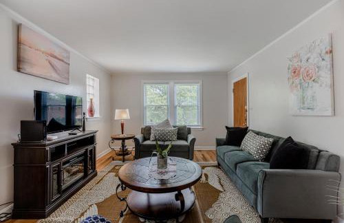 Enjoy Evanston! Slow Down After a Busy Day Sight Seeing - Walking Distance from Public Transportation apts - Foto 7