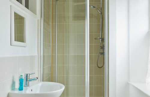 Finest Retreats - The Farmhouse - Photo 18