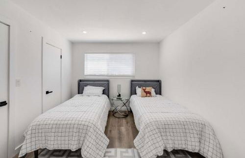 4BR Escape - Mtn Views Private BBQ - Foto 9