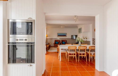 Moradia São João-Spacious Beachfront Villa - Foto 16