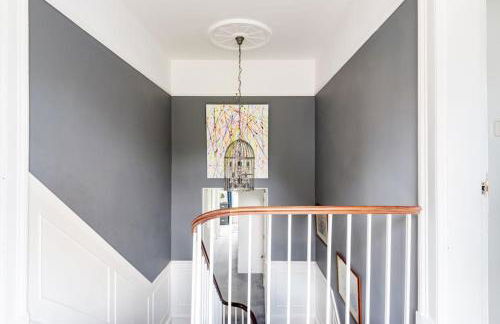 Cotswold Cheltenham, whole house with hot tub - Photo 27