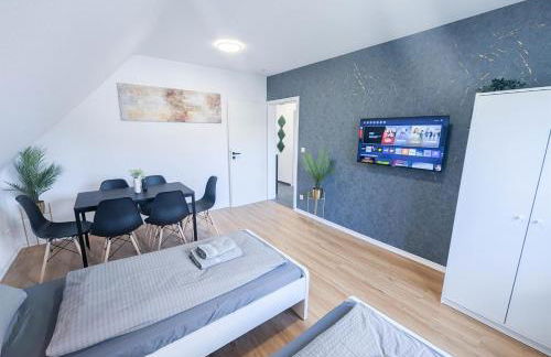 ALFA Stuttgart 3 Zimmer 6 Betten Apartment Wasen MercedesBenz MHP Arena l Bad I Küche l WIFI & SmartTV l 3BR & 6 Beds l Bathroom l Kitchen - Foto 1