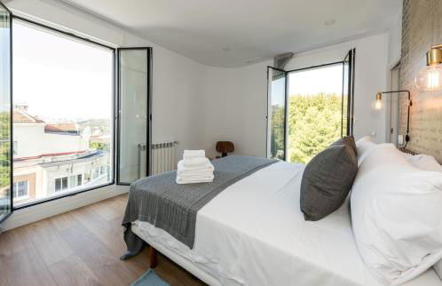 Plaza de España Skyline - Photo 54