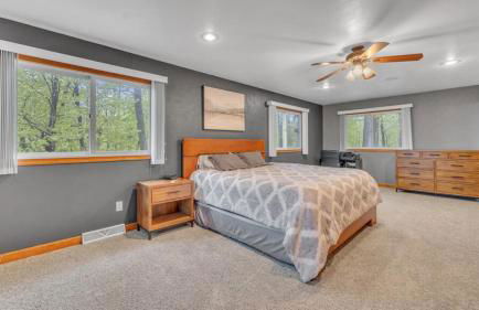 Beautiful private home in the woods BONUS Hot Tub - Foto 31