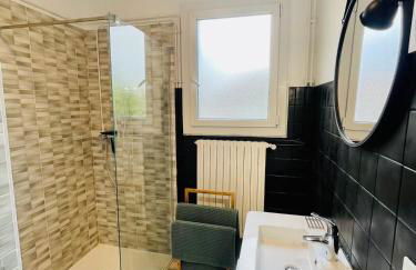 T2 cosy jardin et lit king size dans Toulouse - Photo 2