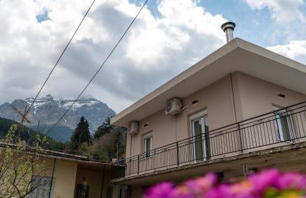 Sylvia's Pramanta Villas - Photo 9