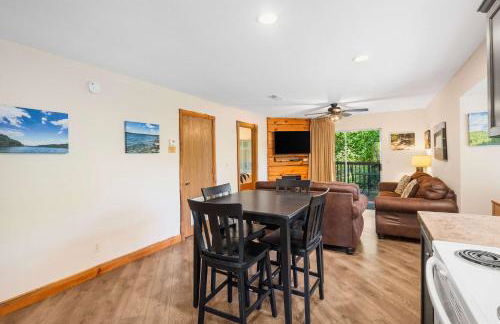 Cozy Timbers - Charming Condo for 6 with Resort-style Amenities - Foto 11