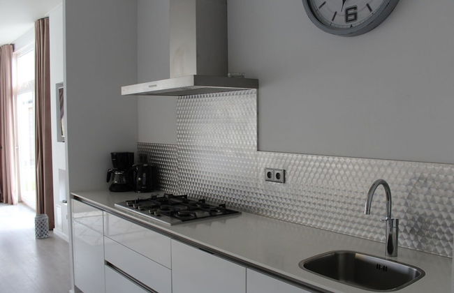 Chic Home With Sauna - Photo 14