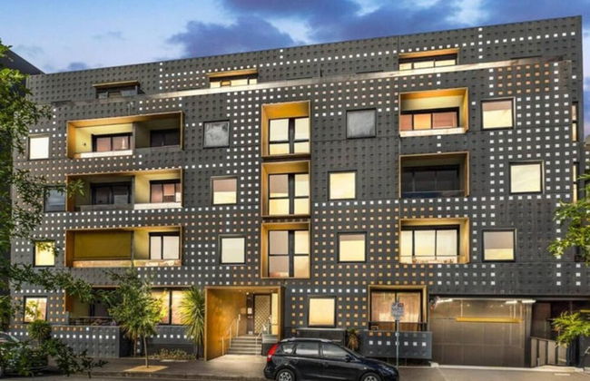 Cozy 1bed Unit in Leafy Carlton - 10 Mins From CBD - Photo 8