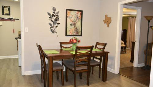 Grandys Place, Home in Hartselle, walk to Stadium, near downtown, King bed - Foto 4