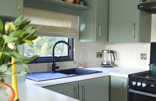 Lavender Lodge - Photo 10