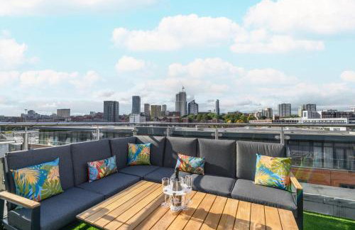 Luxury Penthouse with Private Hot Tub Overlooking Leeds City Centre - Foto 44