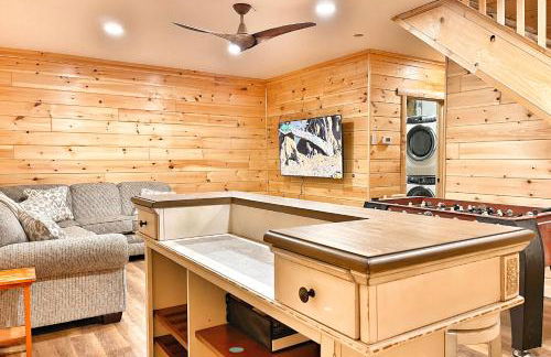 Adirondack Mountain Cabin with Hot Tub, Near Whiteface, Lake Placid, Fire Pit, Game Rm - Foto 31