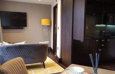 The Queens Head, Parkside Apartment 4 - Photo 6