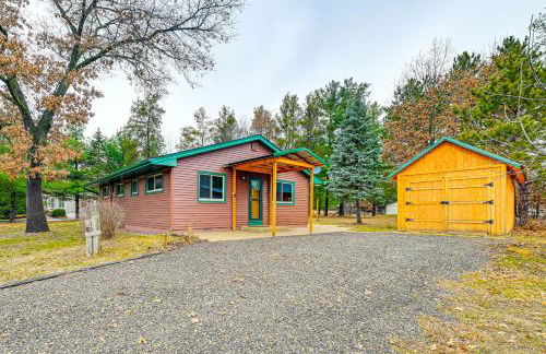 Canal-Front Cabin Dock and Fire Pit in New Lisbon - Foto 1