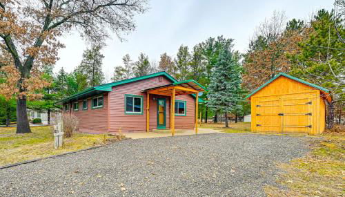 Canal-Front Cabin Dock and Fire Pit in New Lisbon - Foto 1