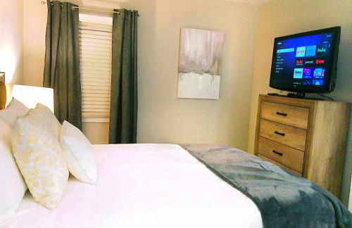 Liberty Towne Spring Lake - Fayetteville near I-95 & Ft Bragg - Perfect for short or long-term stays - Prem Wifi - Foto 13