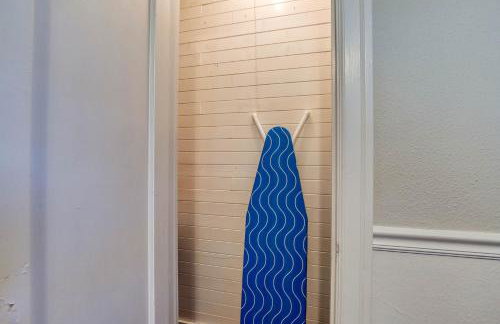 Modern 2 Bedroom Farmhouse Cottage with Hot Tub in Snohomish - Foto 34