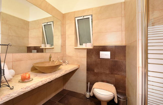 Mul Kineret Suites - Photo 21