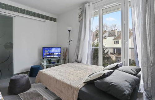 Carnet2voyages Suresnes - Proche Paris, La Défense - Foto 2