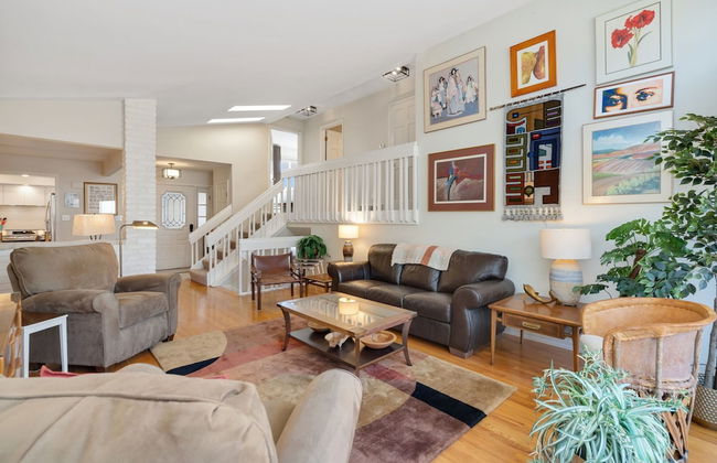 Mid-century Mod Retreat Lakefront Trails, Quiet - Photo 11