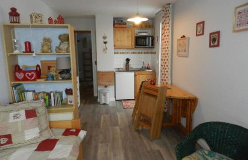 Studio cabine à 100m des pistes - Balcon - Casier à skis - FR-1-557A-6 - Foto 1