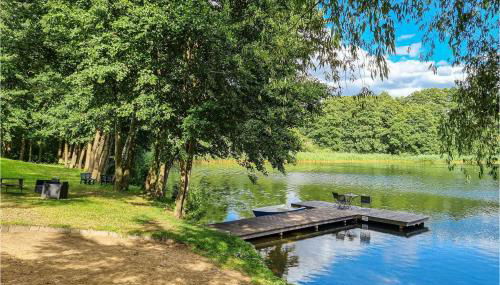 Pet Friendly Apartment - Photo 2