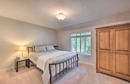 Near I-405 and 1 Mi to Dtwn! Kirkland Family Home - Foto 13