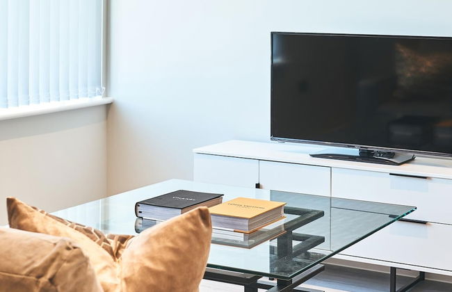 Seven Living Bracknell - Free Parking on Site - Foto 11