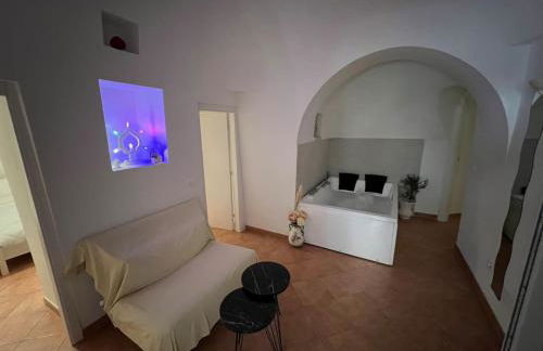 Trullo il Gelso with Private Salt Water Infinity Pool and Jacuzzi inside - Foto 37