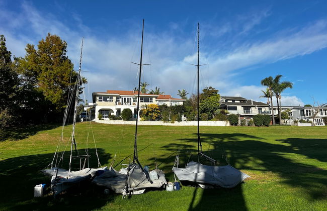 Waiake Beach Apartments - Photo 21