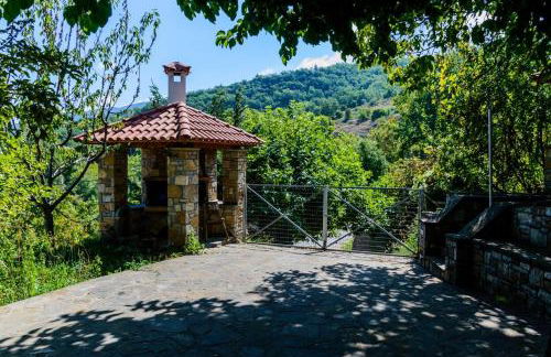 Σπίτι στο Τείχιο με θέα Βαρδούσια και Γκιώνα - Foto 26