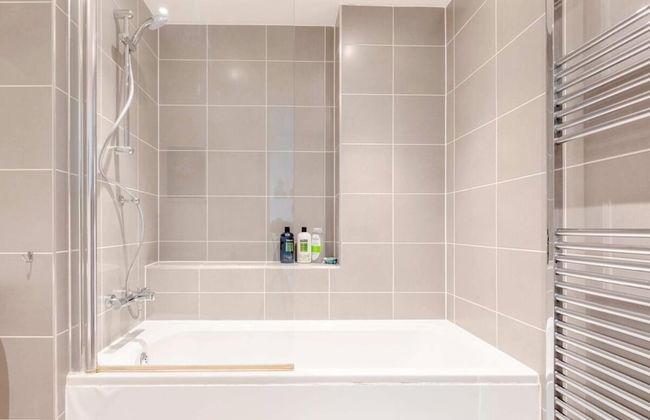 Funky 1BD High-rise Flat W/city Views, Angel! - Foto 20