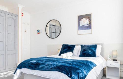 Contractor Stay above bar and restaurant - Foto 32