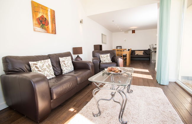 Stoneleigh Village - Photo 42