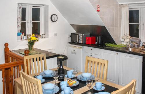 Iris Apartment - Photo 6