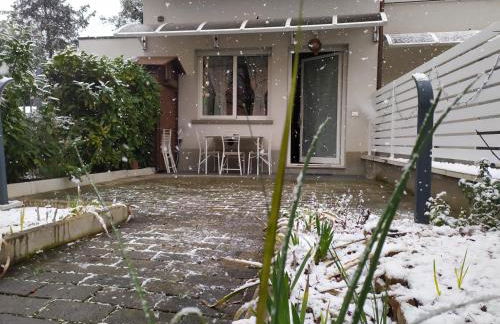 BHH Appartamento Signorini Bologna -wwwbolognaholidayhomecom- Parcheggio Riservato e Giardino - Holiday House Bologna Garden Parking - Foto 1